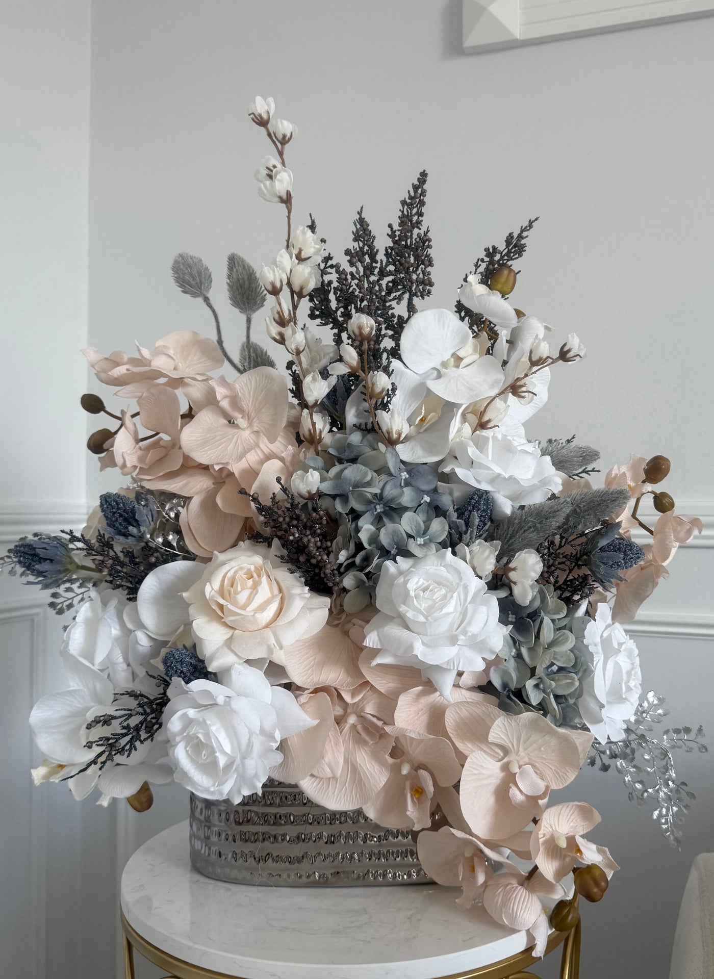 Jewell blooms flower Arrangement