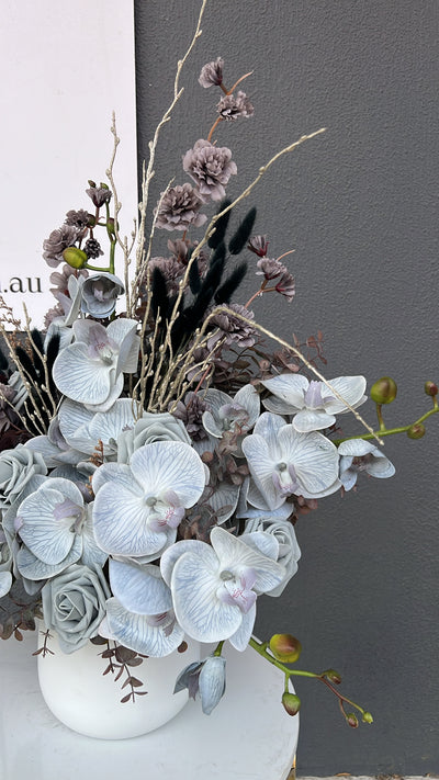 Anaya floral arrangement - Luscious Homewares