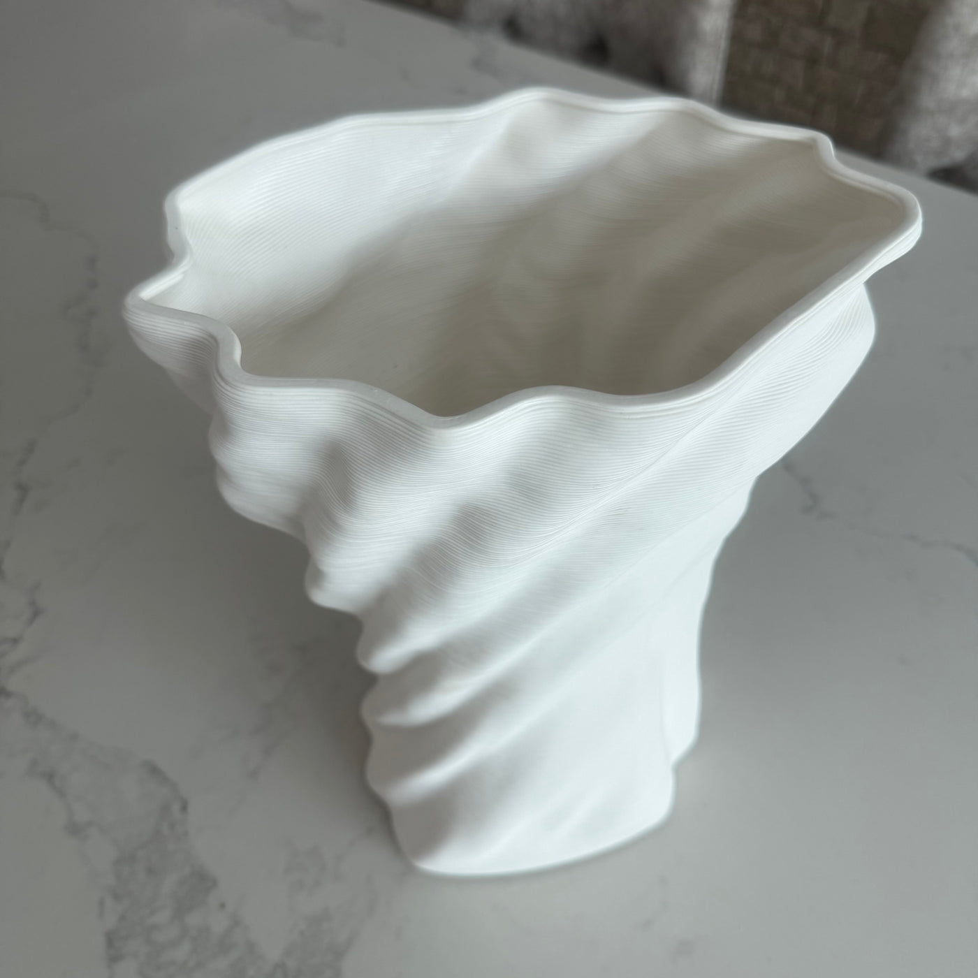 Fluted wave 3d ceramic vase