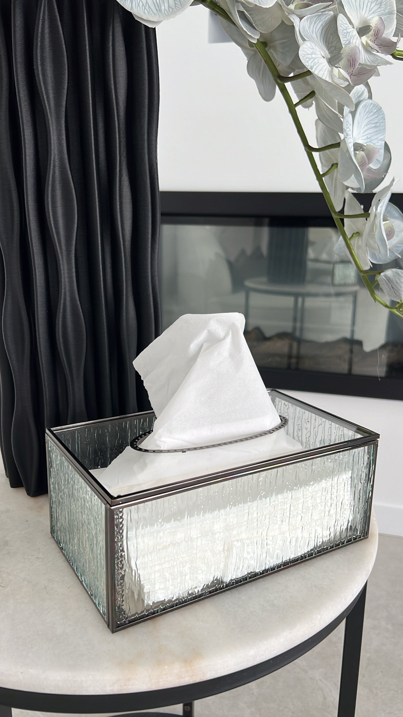 Waterfall black tissue box - Luscious Homewares