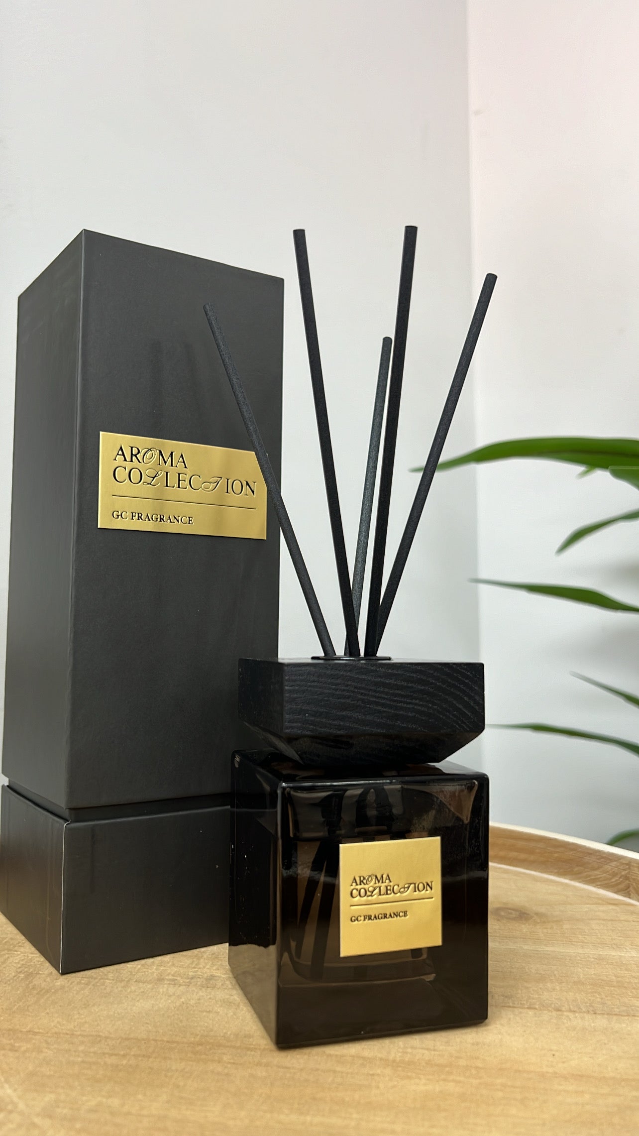 Luxury glass diffuser red teak scent 200ml - Luscious Homewares