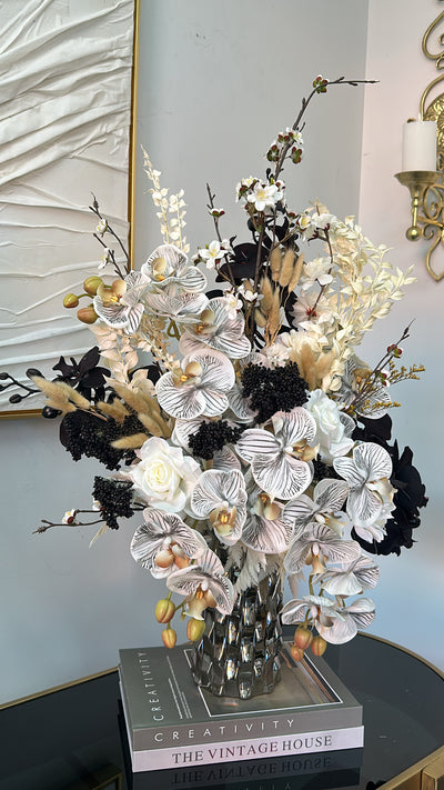 Parisa floral arrangement - Luscious Homewares