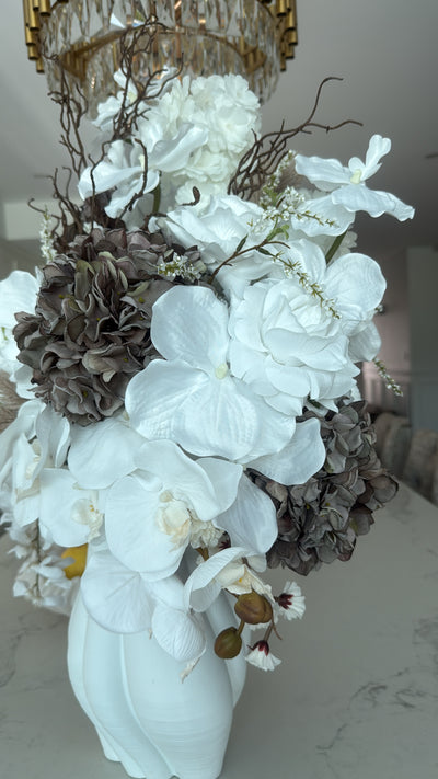 Dove blooms flower Arrangement