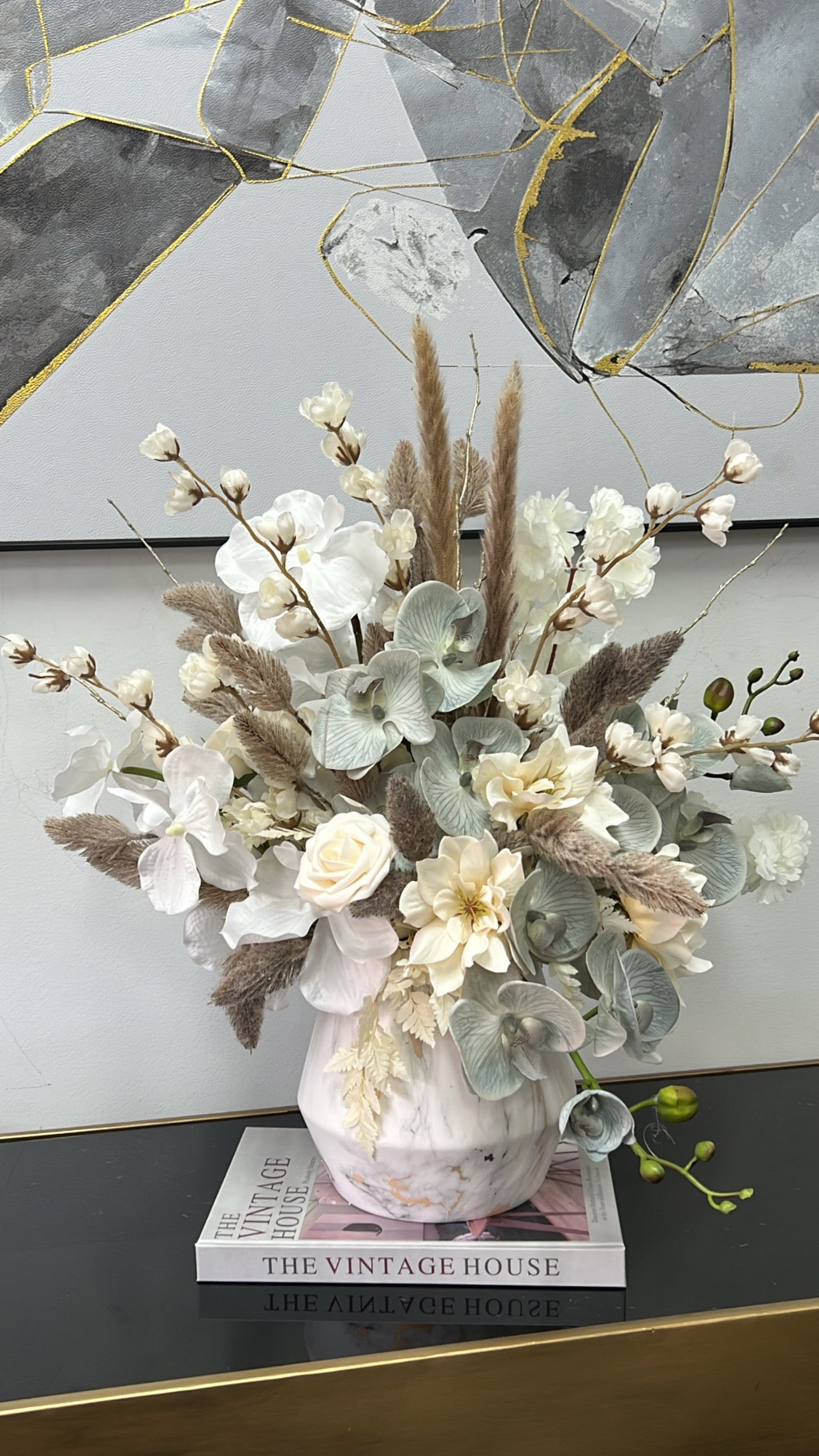 Daphnia bloom floral arrangement - Luscious Homewares