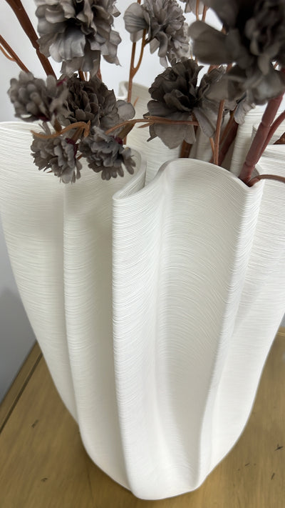 Uriah white vase - Luscious Homewares