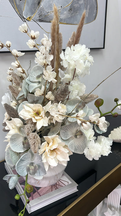 Daphnia bloom floral arrangement - Luscious Homewares