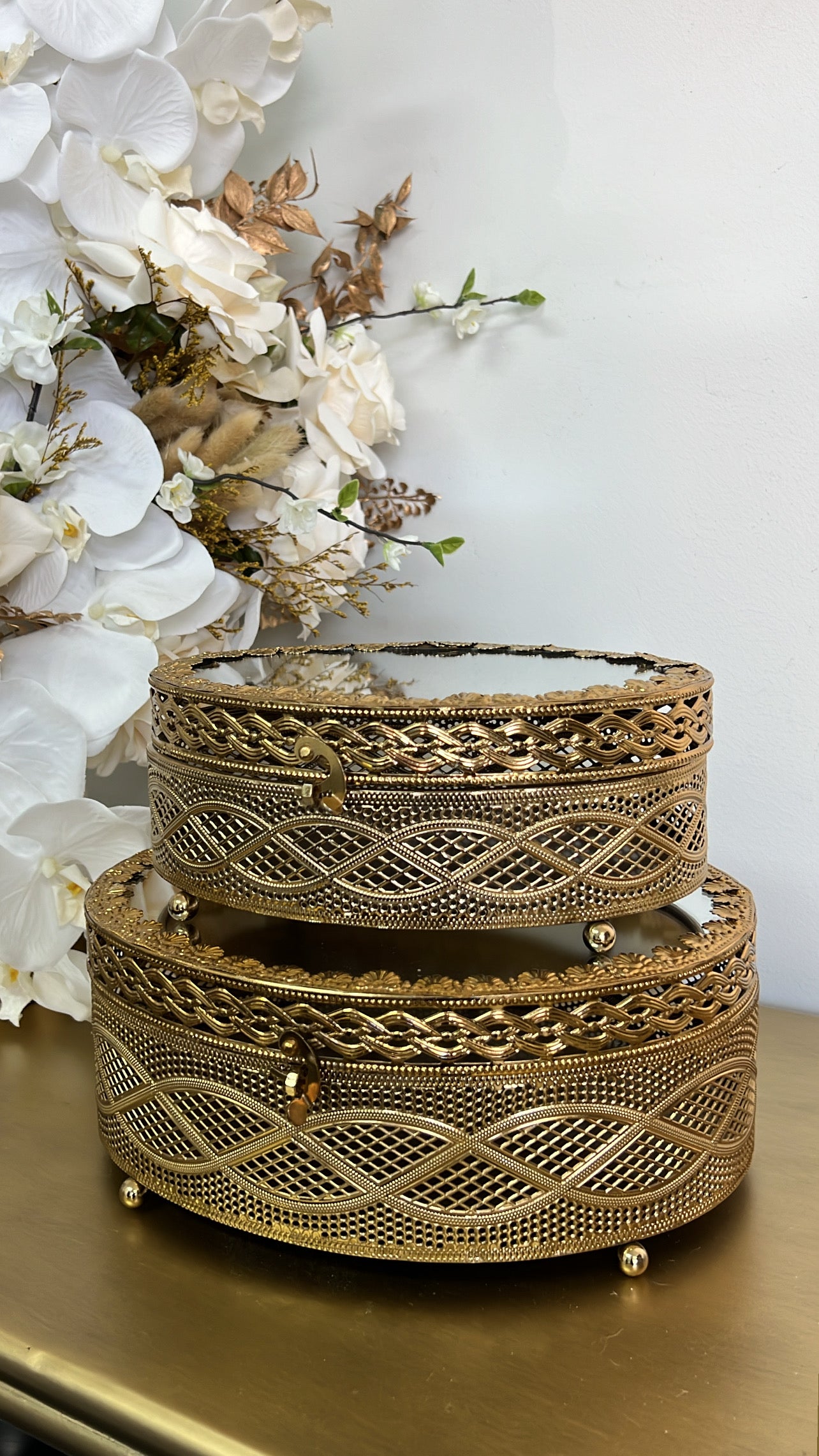 Vintage brass Oval decorative box - Luscious Homewares
