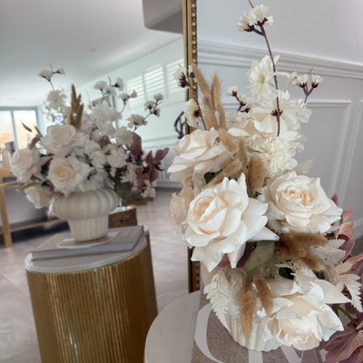 Gentle bloom flower Arrangement