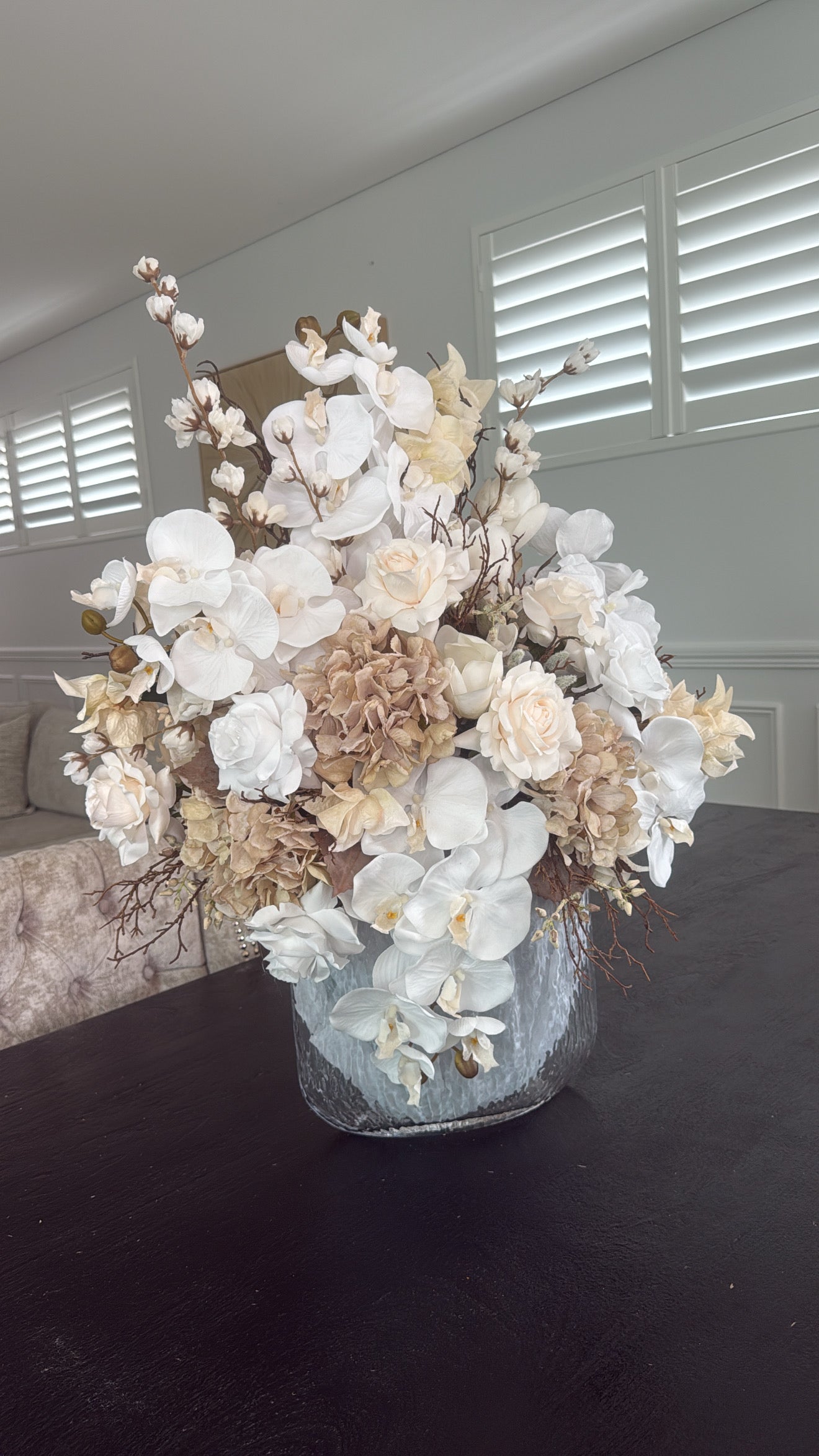 Yara blooms Floral Arrangement