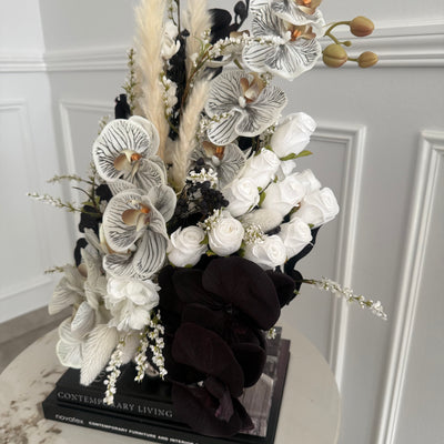 Dehya Floral Arrangement