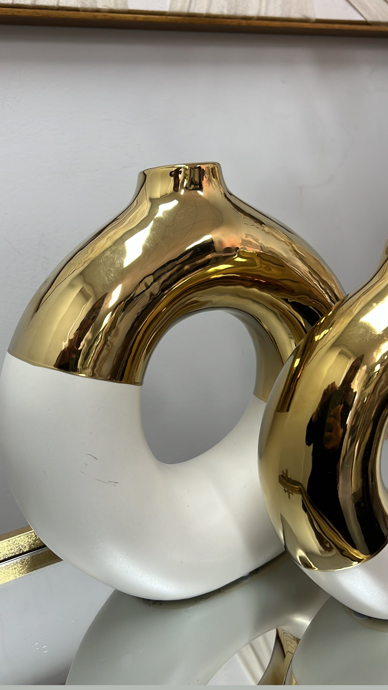 White and gold round vase - Luscious Homewares