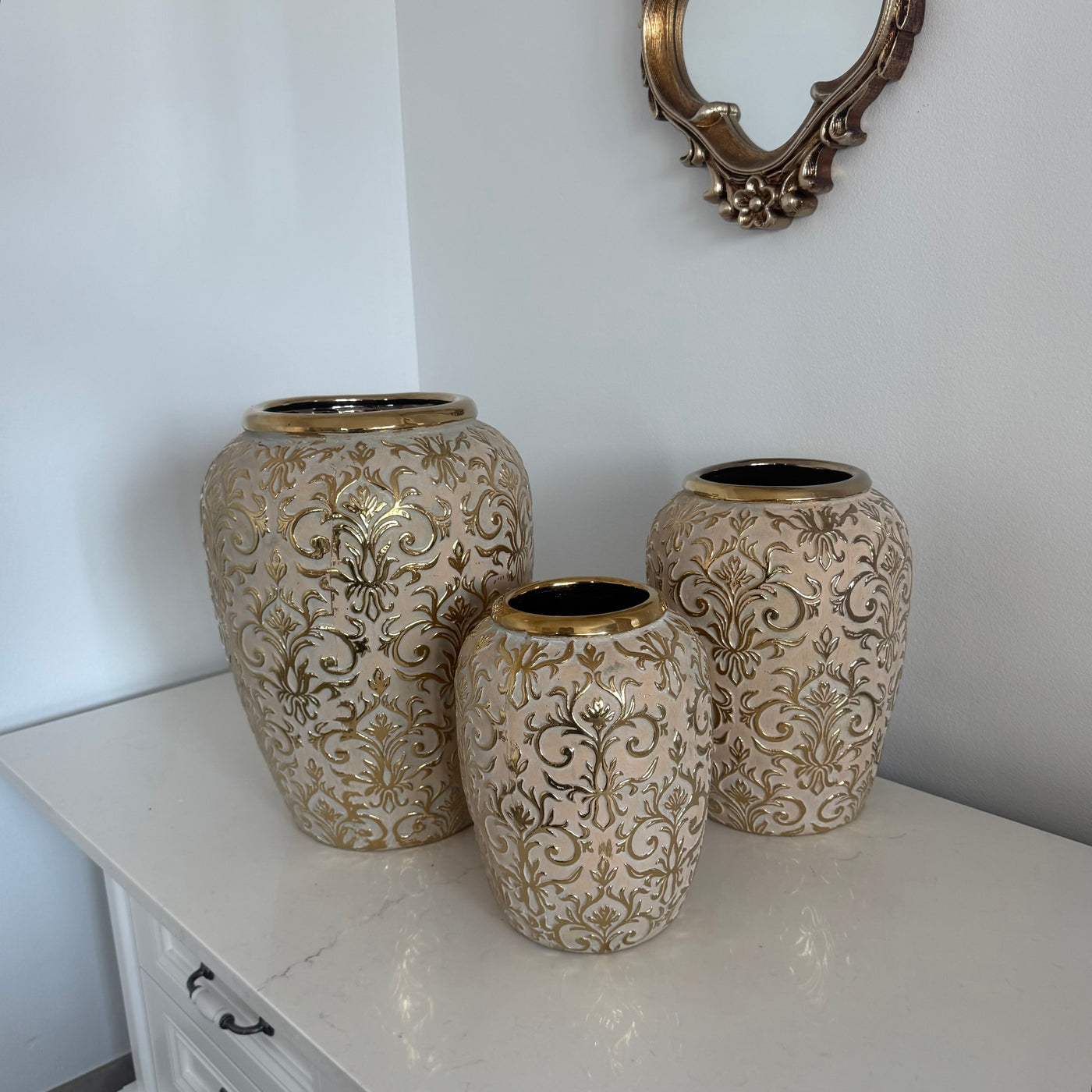Luxe Fleur gold vase