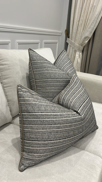 Giovanna cushion
