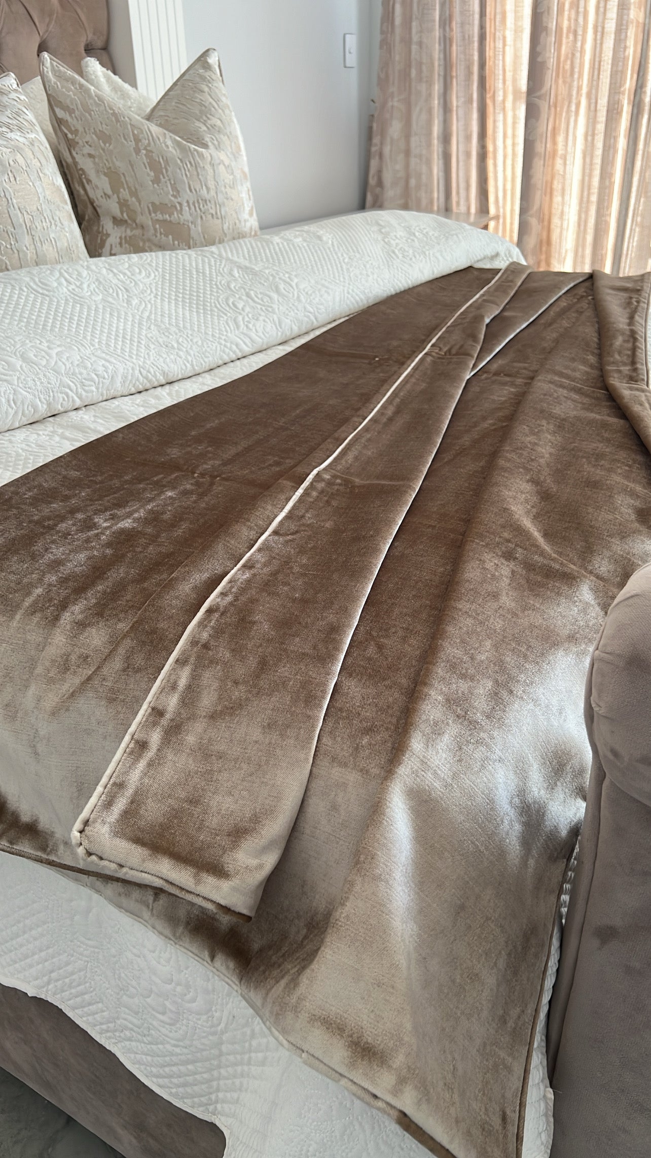 De luxe latte throw 140x220cm