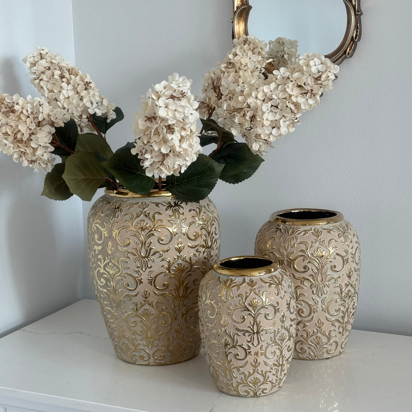 Luxe Fleur gold vase