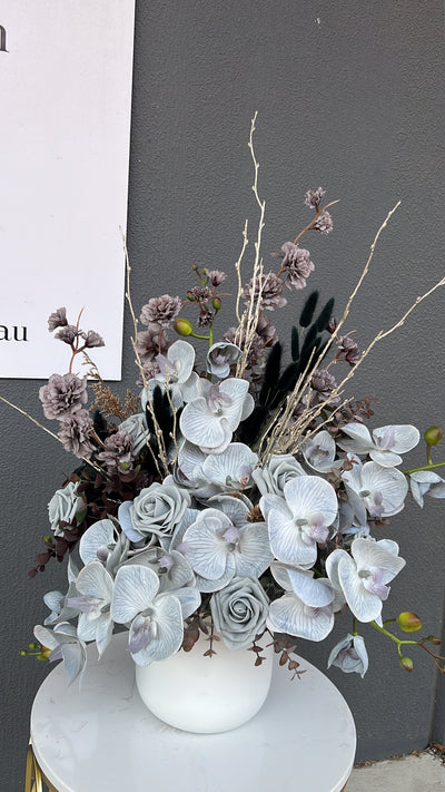 Anaya floral arrangement - Luscious Homewares