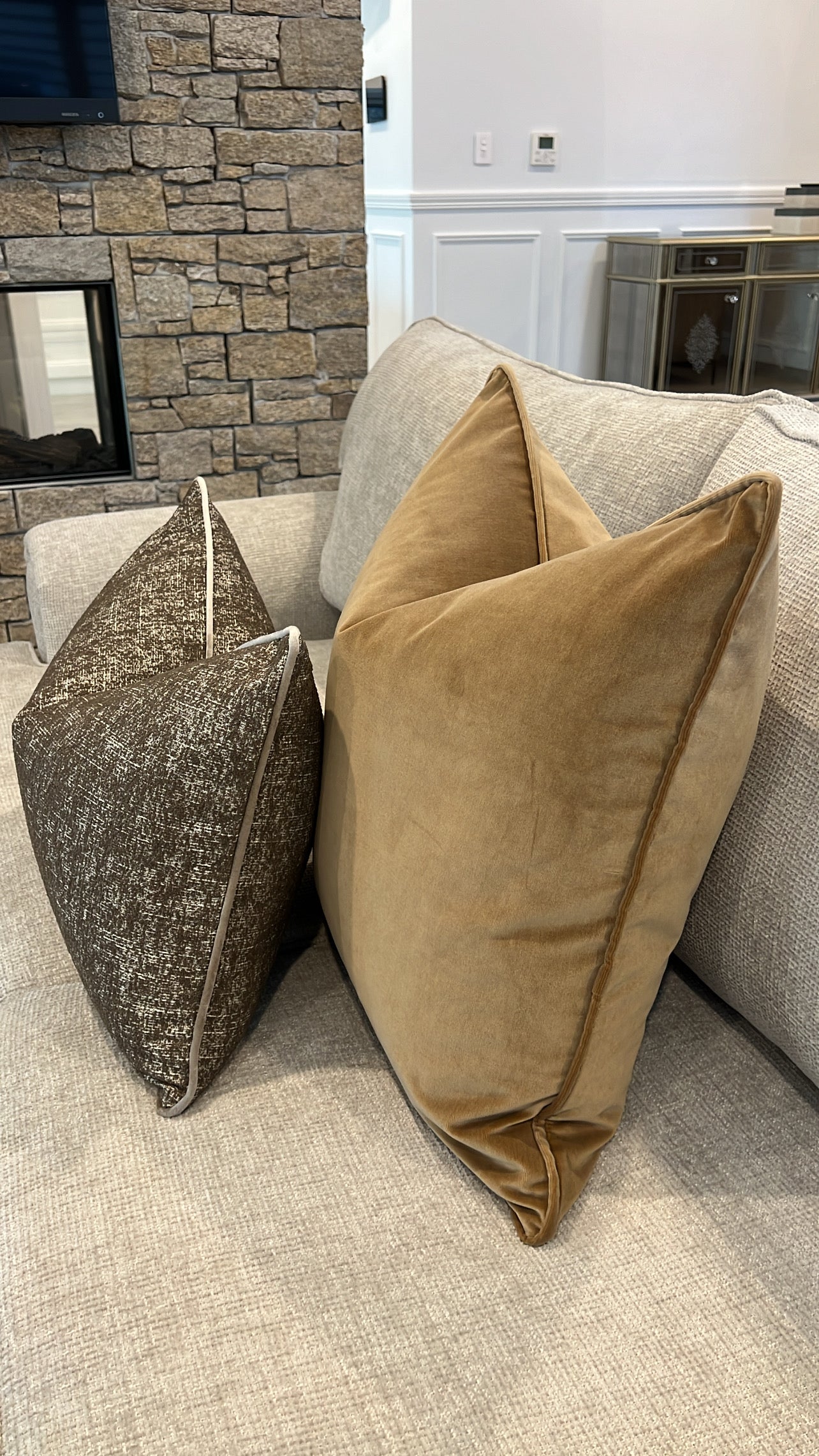 Hershy brown cushion
