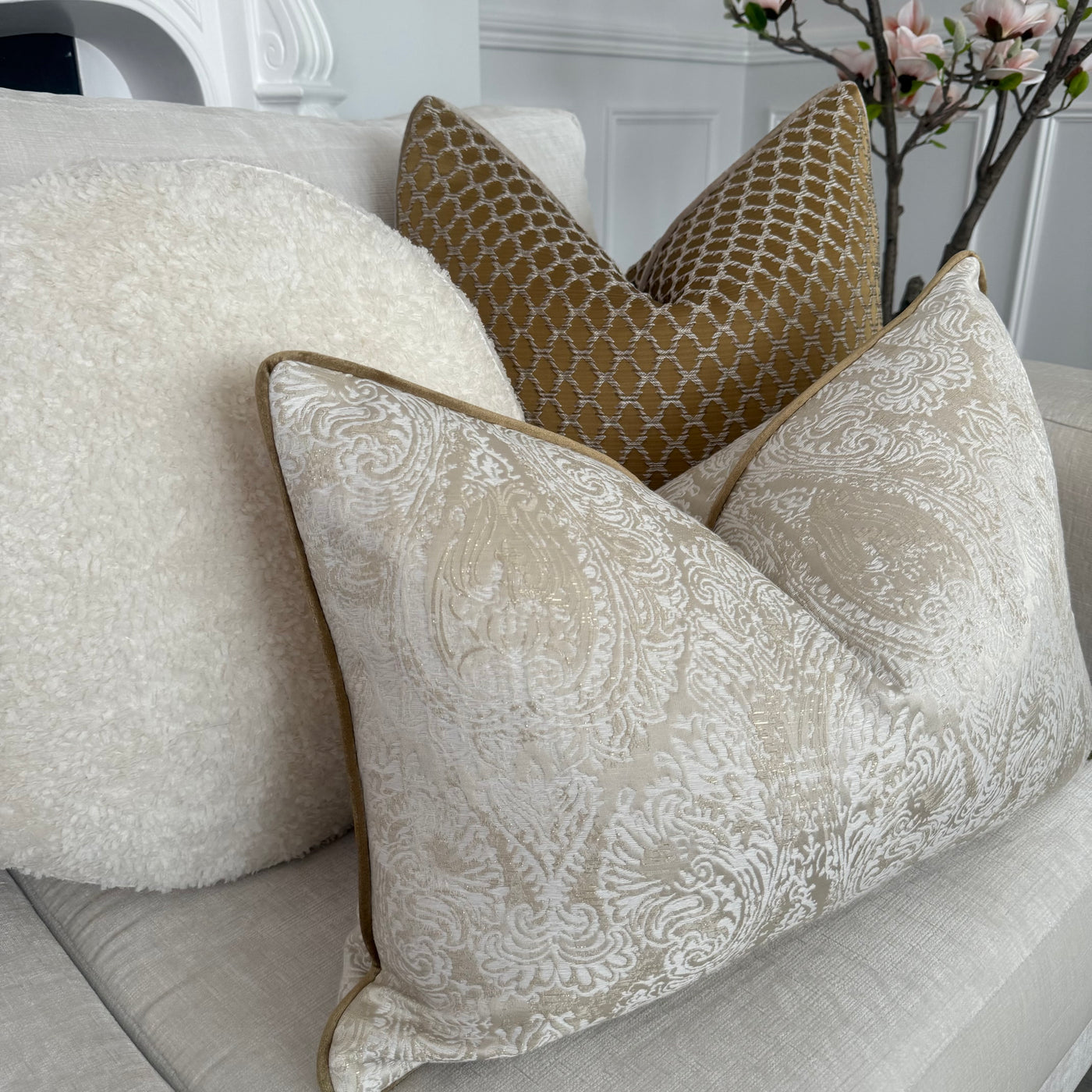 Amelia cushion