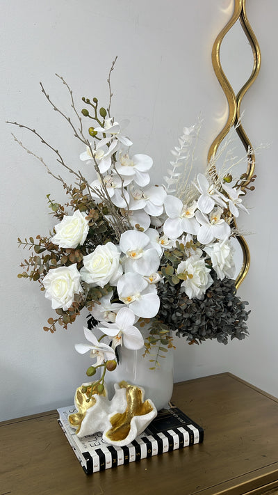 Lauren floral arrangement - Luscious Homewares
