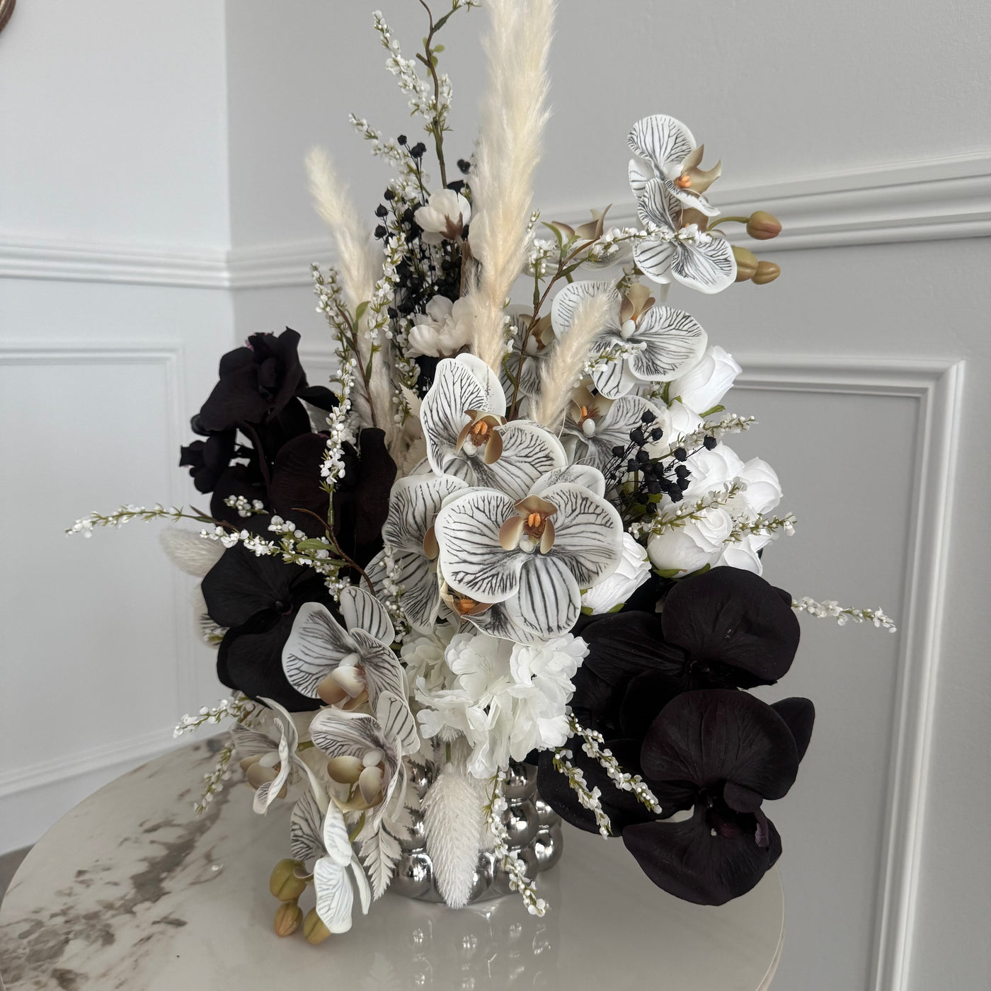 Dehya Floral Arrangement