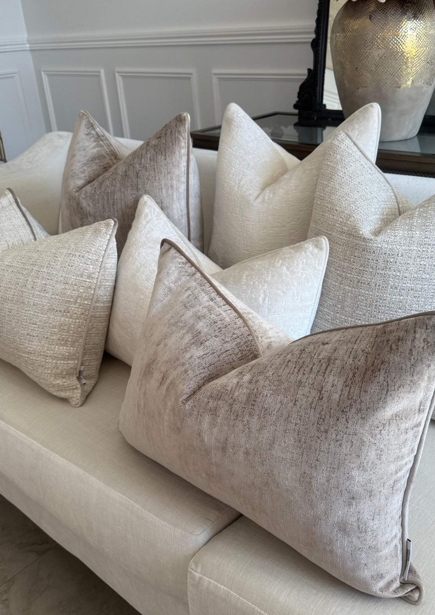 Malaz luxury cushion