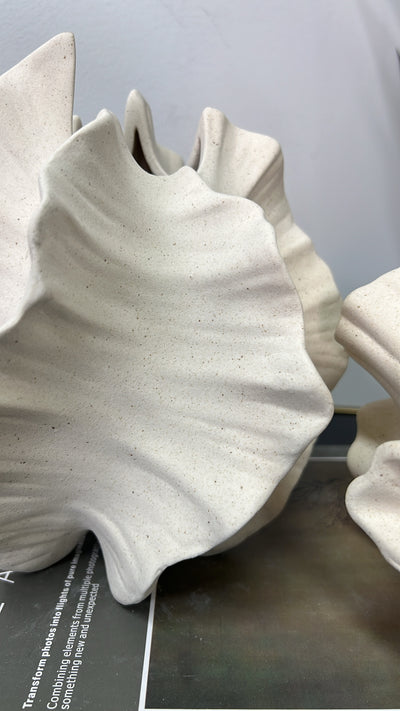 Pampas ceramic vase - Luscious Homewares