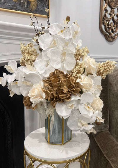 Pure blooms flower Arrangement - Luscious Homewares