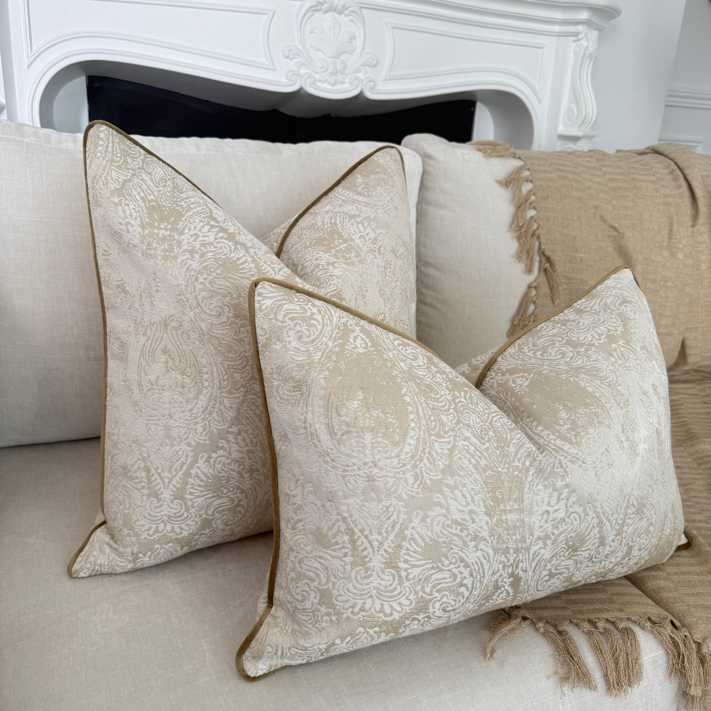 Amelia cushion