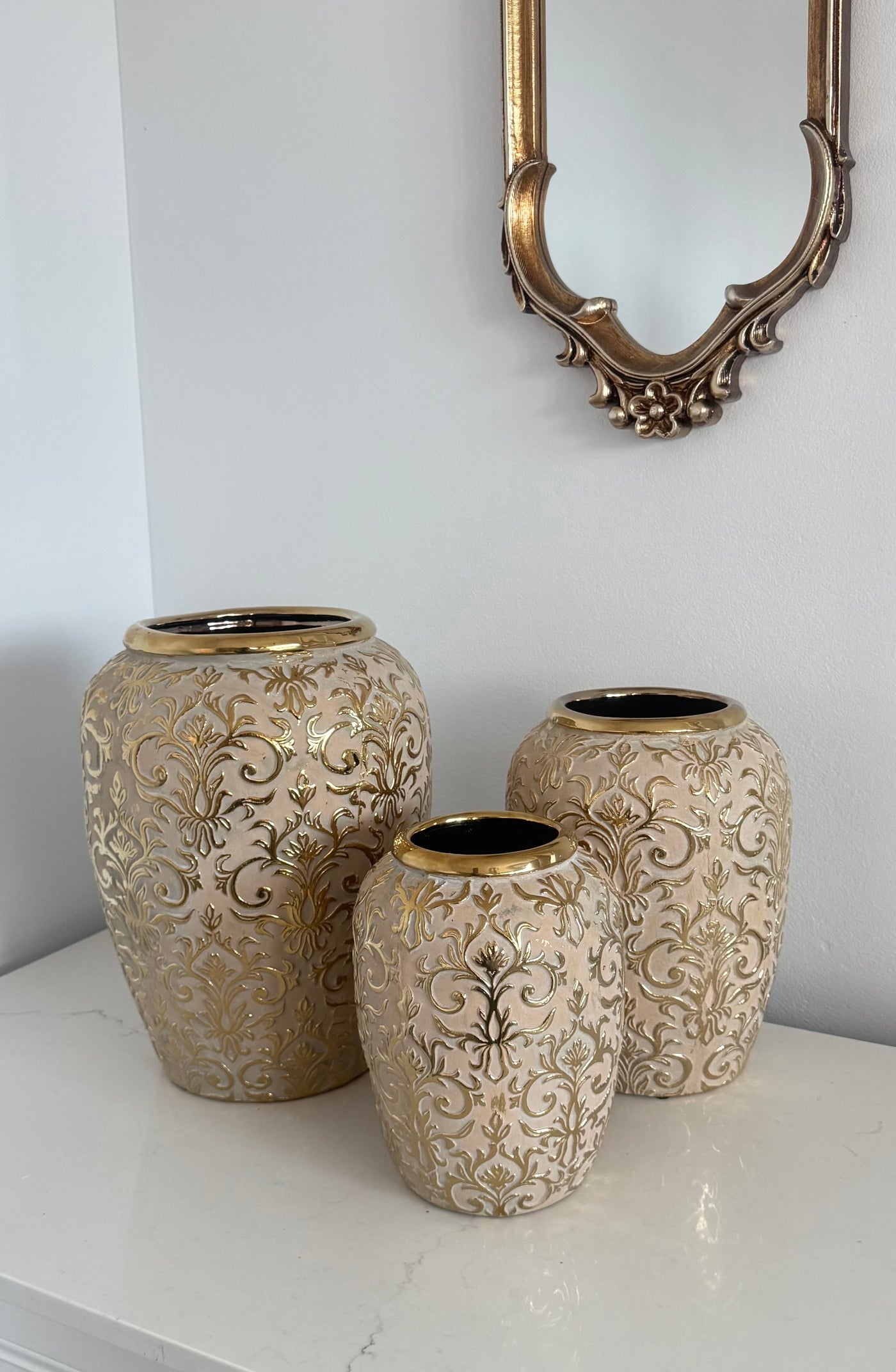 Luxe Fleur gold vase