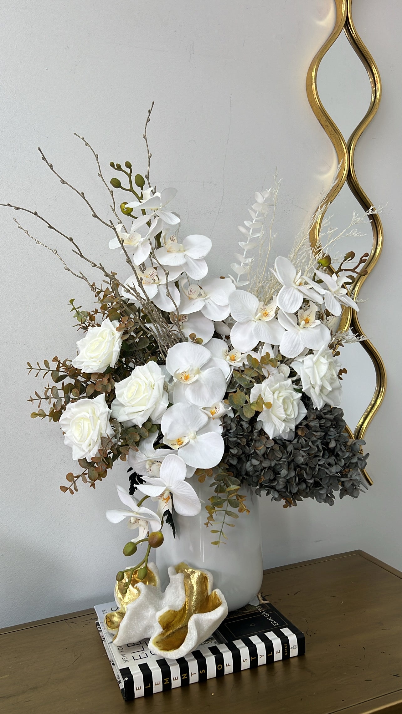 Lauren floral arrangement - Luscious Homewares