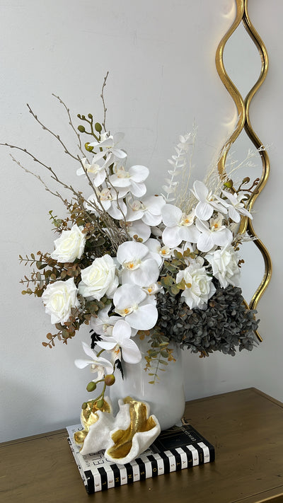 Lauren floral arrangement - Luscious Homewares