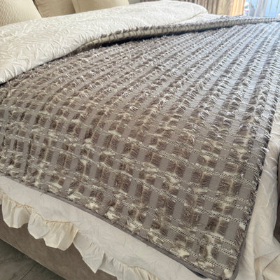 Dante taupe throw 140x220cm