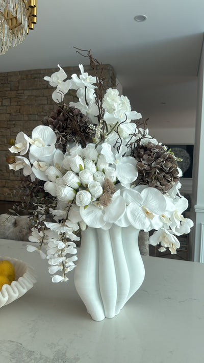 Dove blooms flower Arrangement