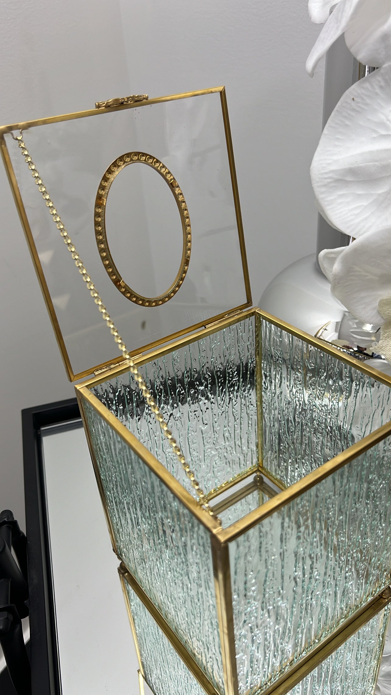 Waterfall square gold tissue box - Luscious Homewares