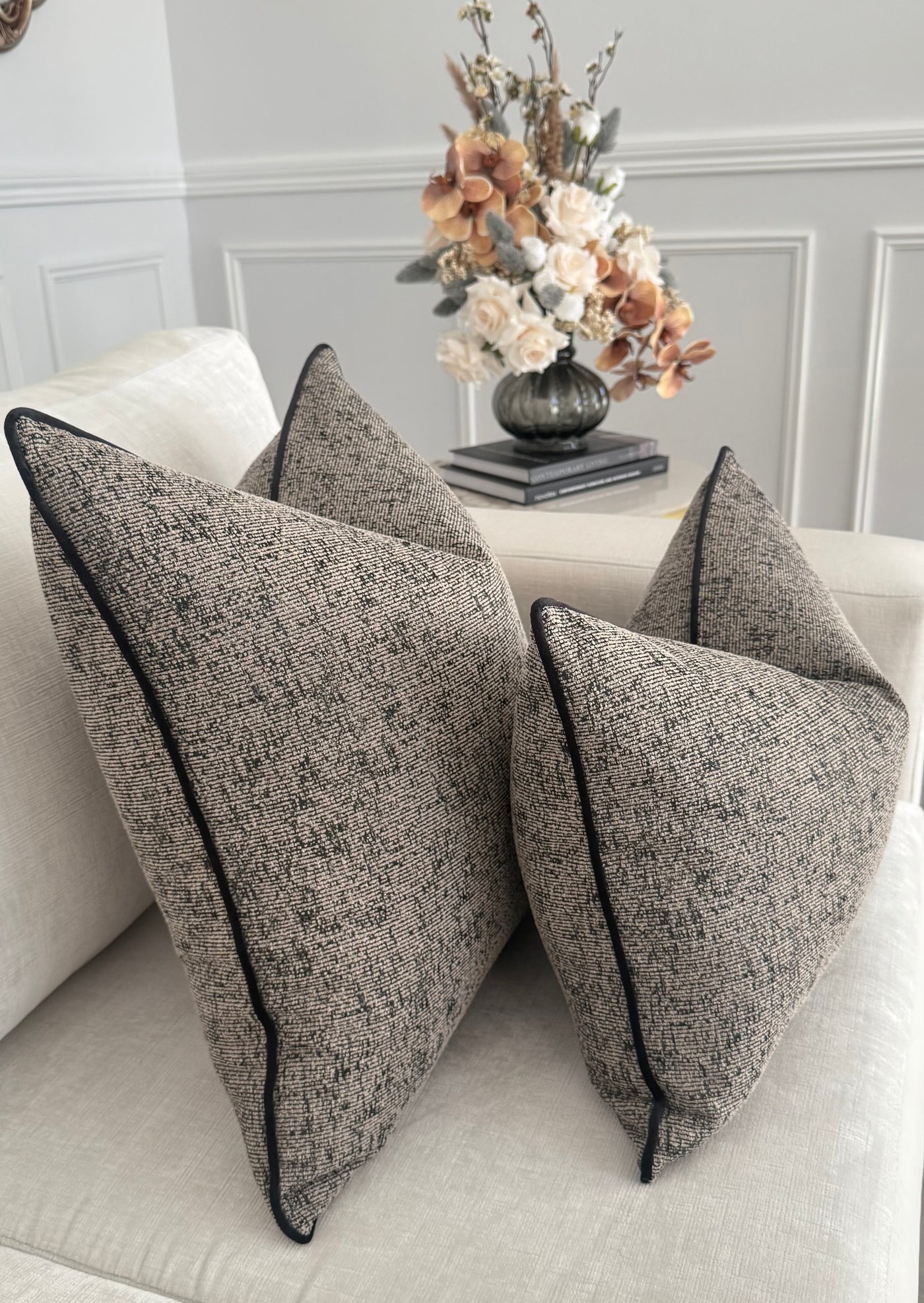 Chiori cushion