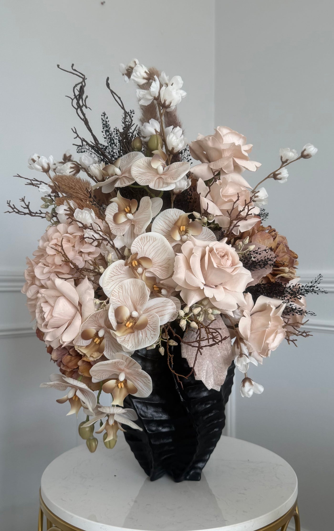 blooms flower Arrangement
