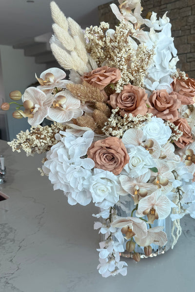Swan 🦢 flower Arrangement