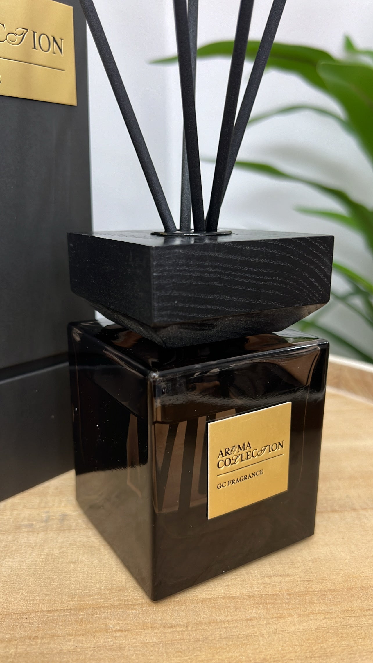 Luxury glass diffuser red teak scent 200ml - Luscious Homewares