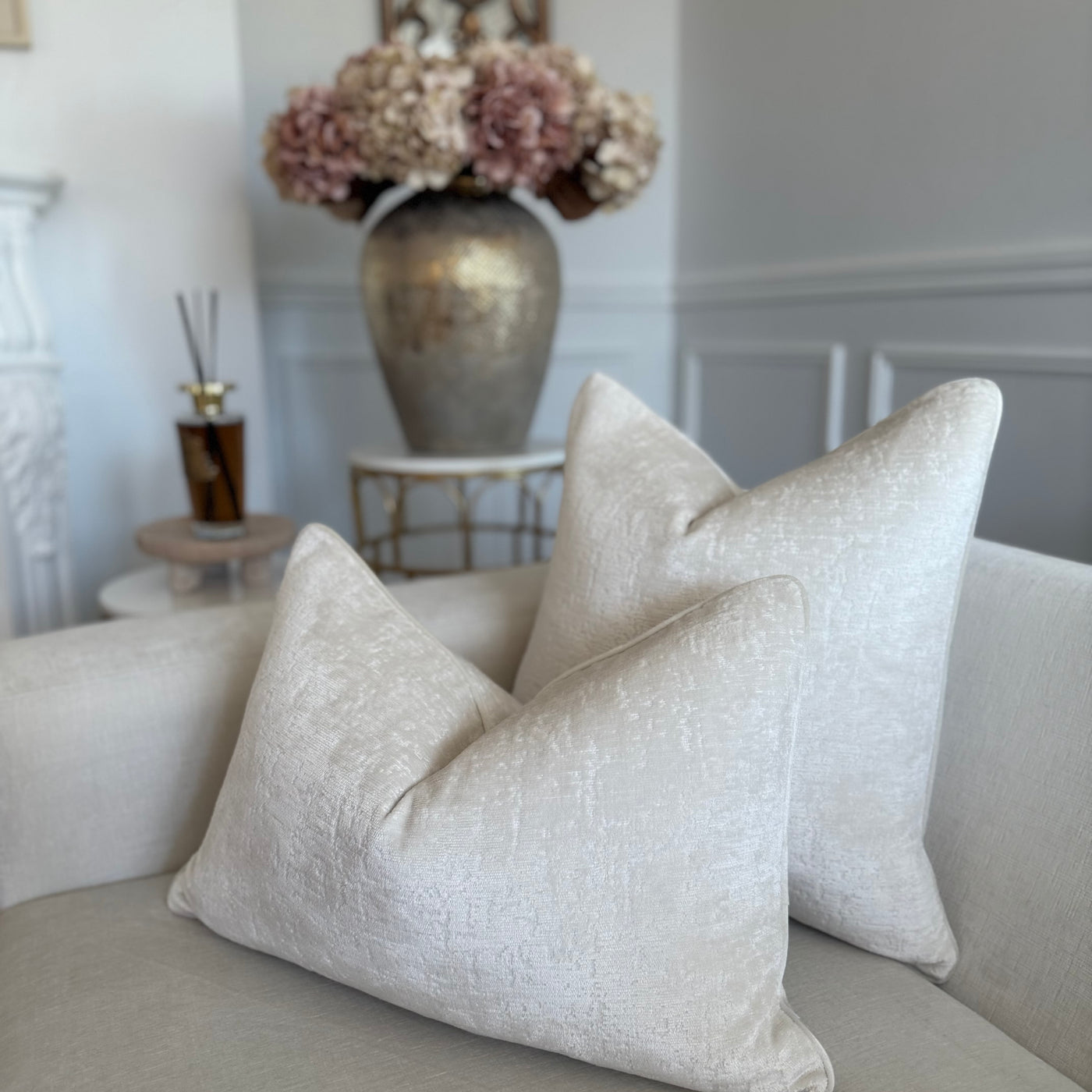 Rena ivory cushion
