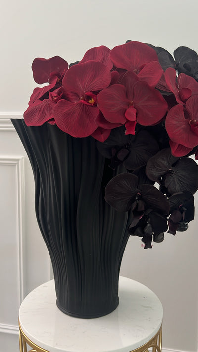 Fountain black ceramic vase - Luscious Homewares