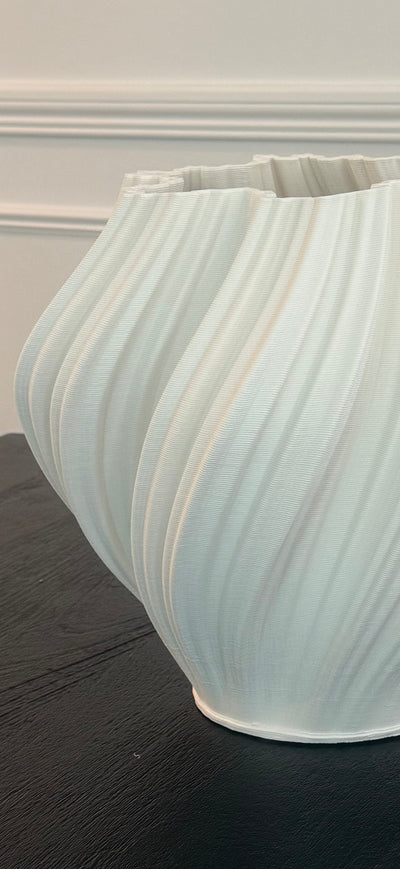 La Serena 3d ceramic vase - Luscious Homewares