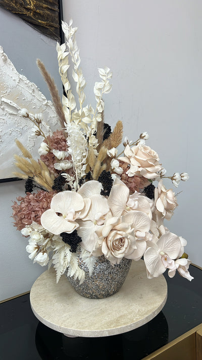 Blushing floral arrangement