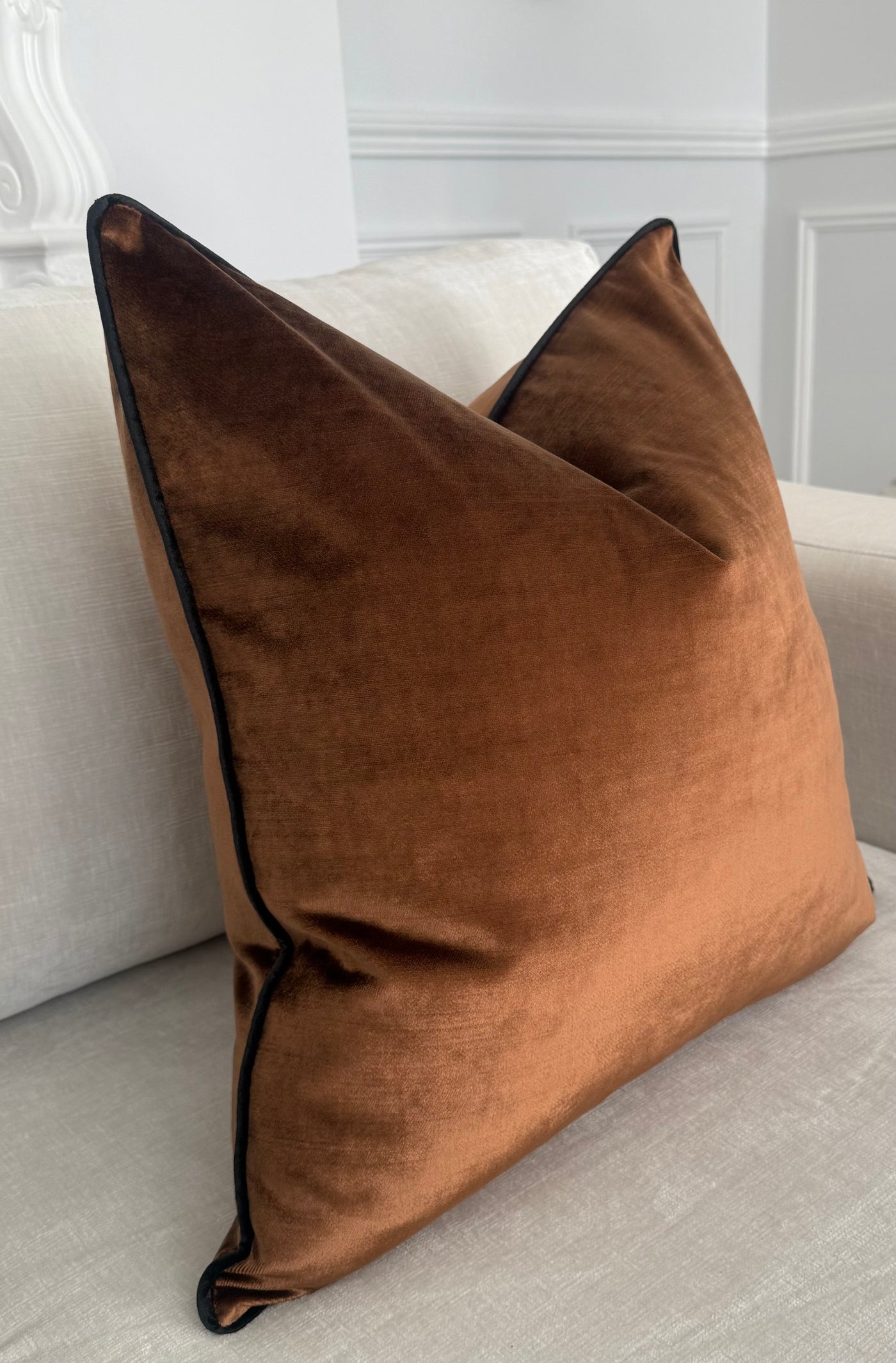Royal luxe caramel cushion