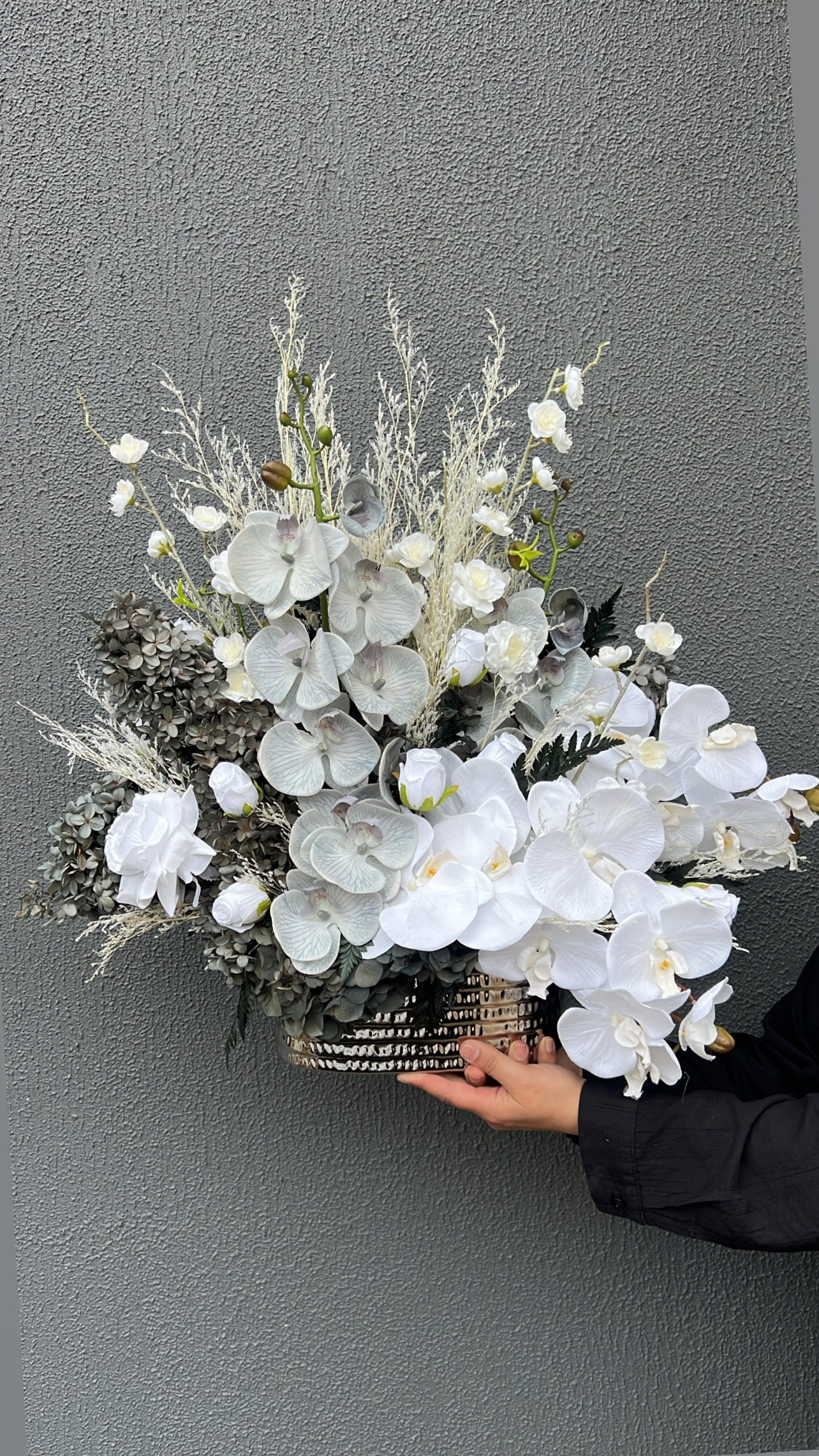 Talia floral arrangement - Luscious Homewares