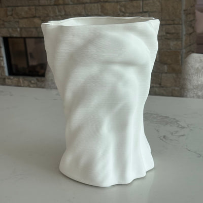 Fluted wave 3d ceramic vase