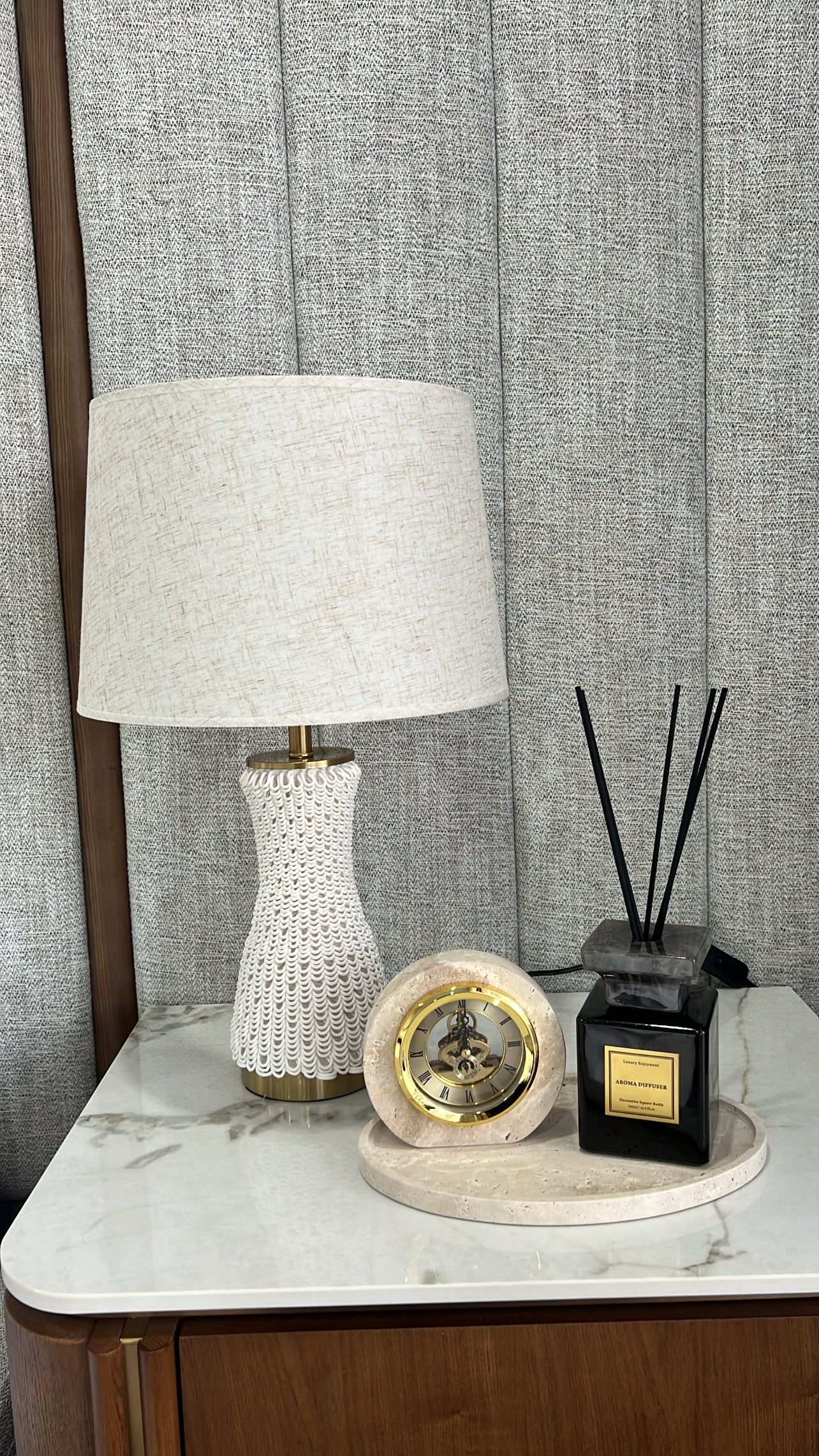 Cala 3d ceramic table Lamp - Luscious Homewares