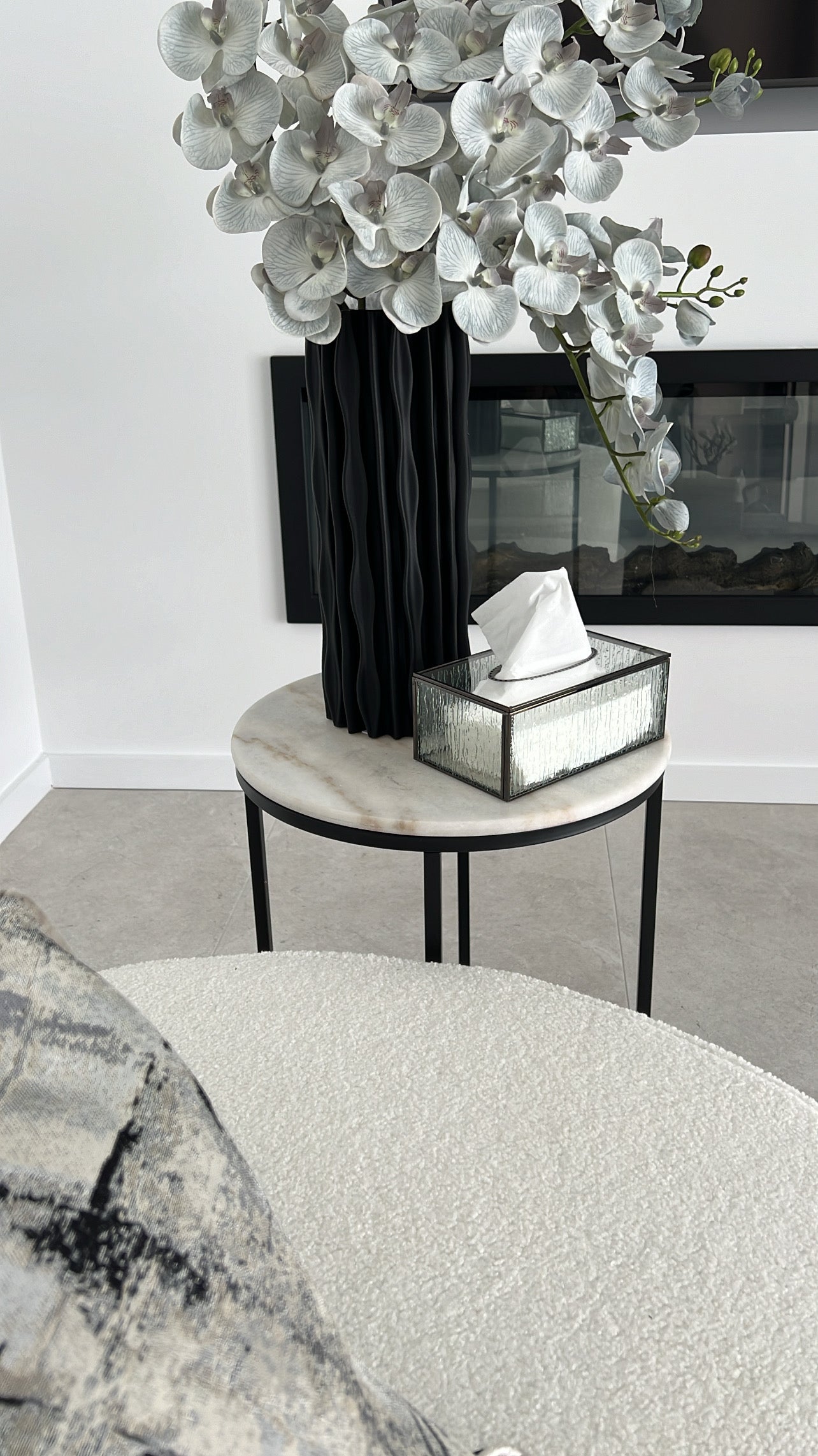 Waterfall black tissue box - Luscious Homewares