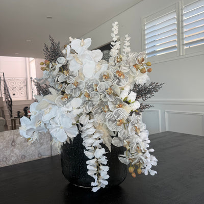 Jana flower Arrangement