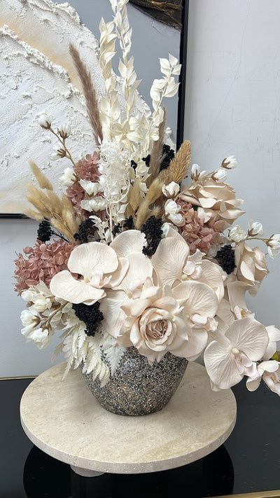 Blushing floral arrangement