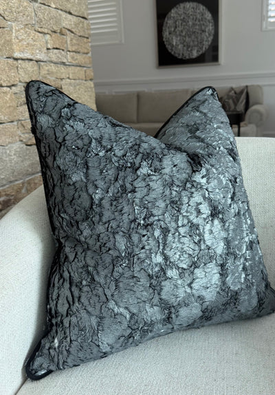 Miss Eden silver cushion  55x55 limited edition